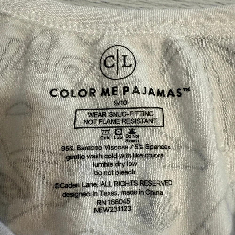 Caden Lane Colorable Two‎ Piece Pajama Set Jurassic Playground 9/10